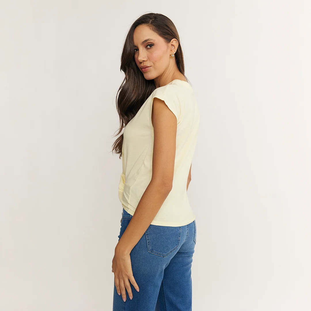 BLUSA CON DETALLE FRUNCIDO AMARILLO 50326 - Image 2