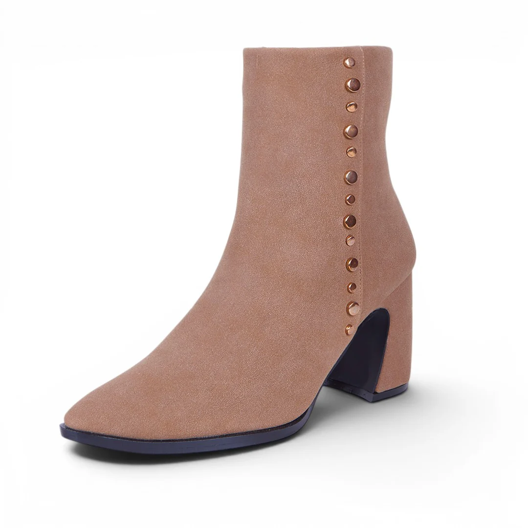 BOTÍN CON DETALLES METÁLICOS TAUPE 59736