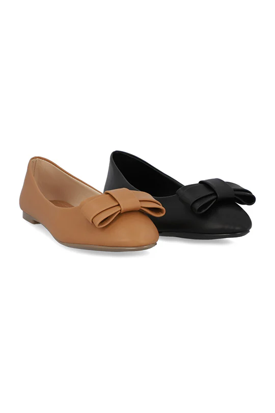 Dúo de zapatos de piso color camel y negro DUO 074