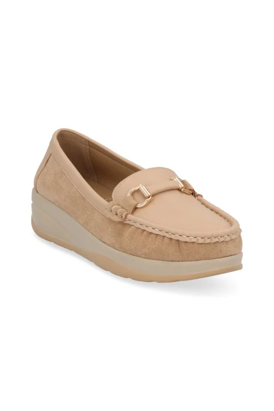 MOCASIN BEIGE CON PERFORADO Y APLICACIÓN 70442