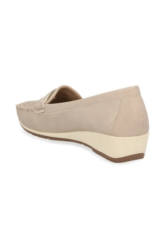 MOCASIN HUESO CON CUÑA Y PERFORADO 71223 - Image 3