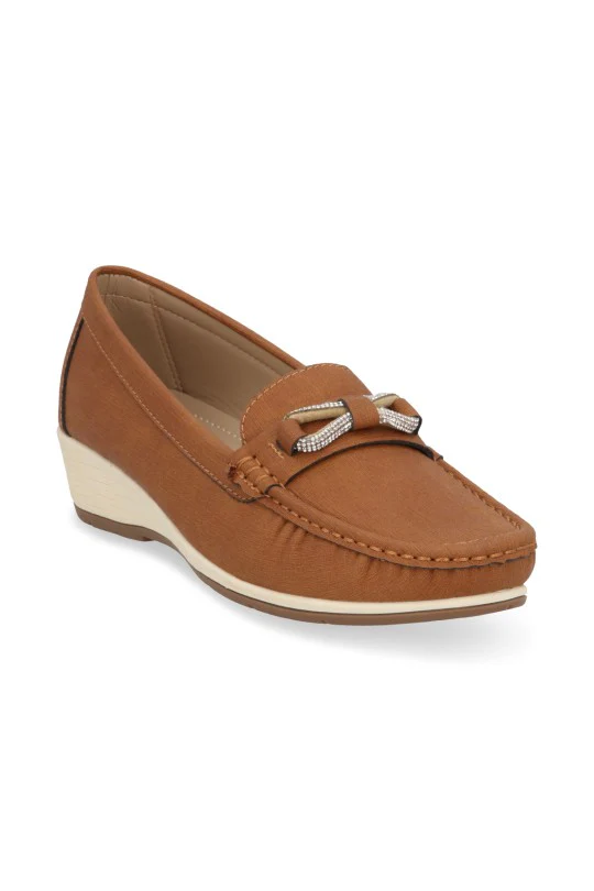 MOCASIN MIEL CON CUÑA Y APLICACIÓN 71220