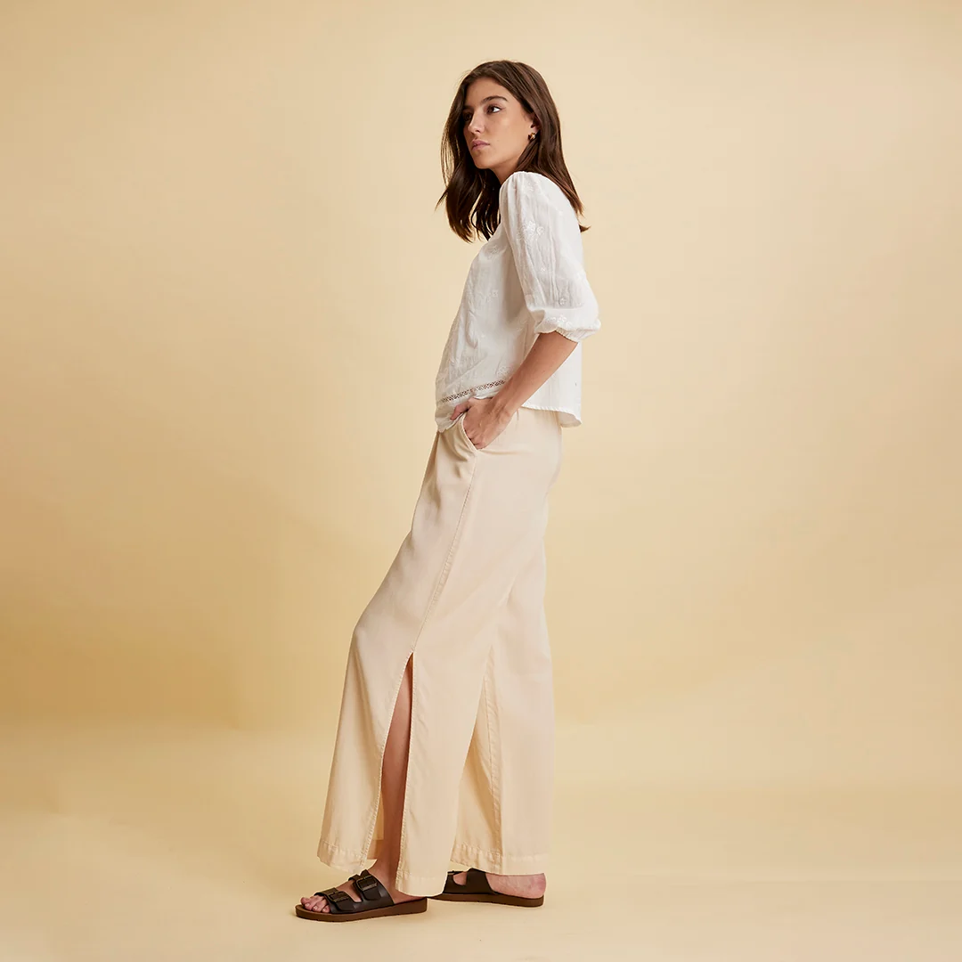 PANTALONES BEIGE CON ABERTURAS EN COSTADOS 95739 - Image 3