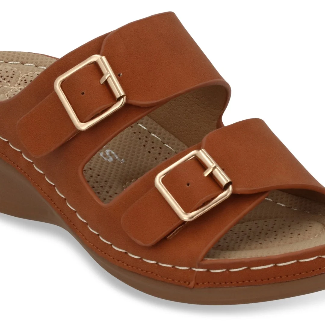 SANDALIA DE PLATAFORMA CORRIDA MUJER MIEL CON HEBILLAS 70456 - Image 6