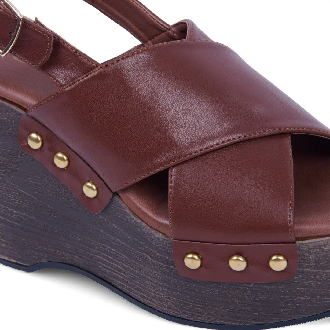 SANDALIA PLATAFORMA CORRIDA CAFÉ Y NEGRO PULSERA 67147 - Image 5