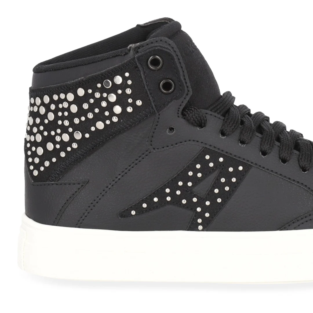TENIS ABOTINADO DE PISO NEGRO CON REMACHES 43402 - Image 6