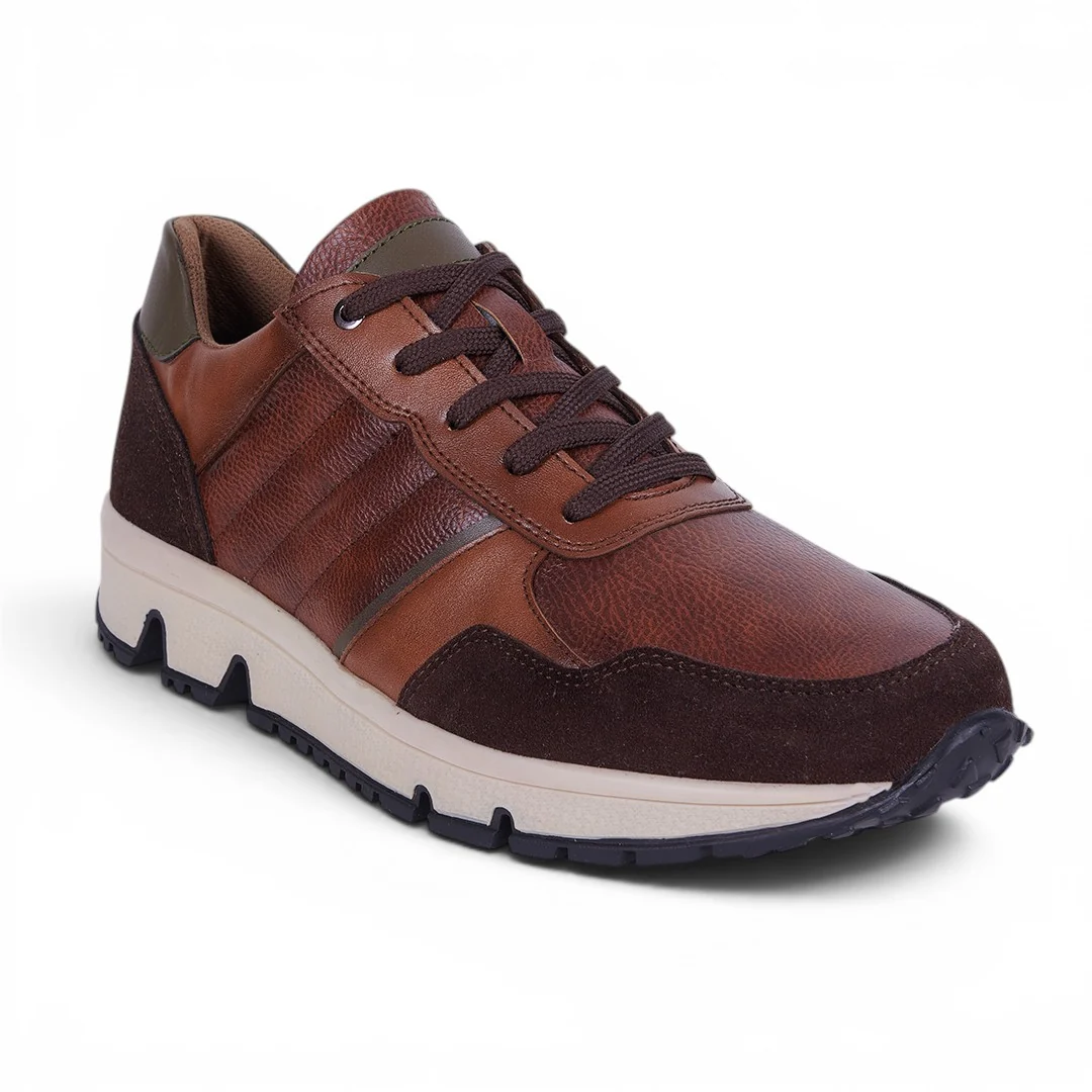 TENIS CASUAL CON DETALLES TEXTURIZADOS MIEL 12040