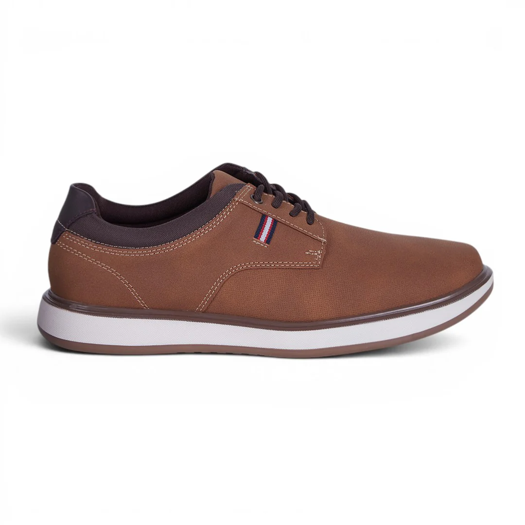 TENIS CASUAL LISO CON DETALLE LATERAL MIEL 17938 - Image 2