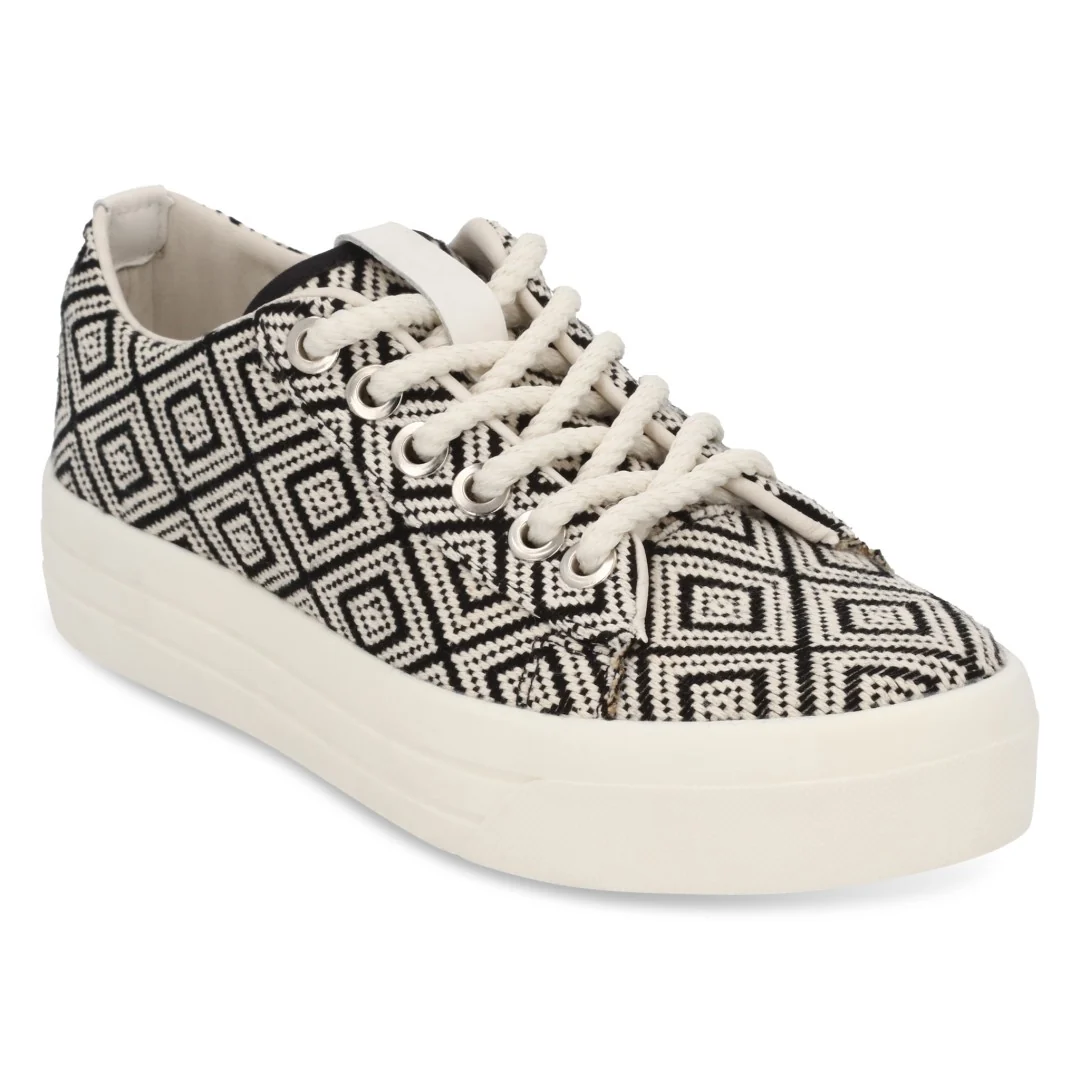 TENIS DE PISO MULTICOLOR AGUJETAS 45701