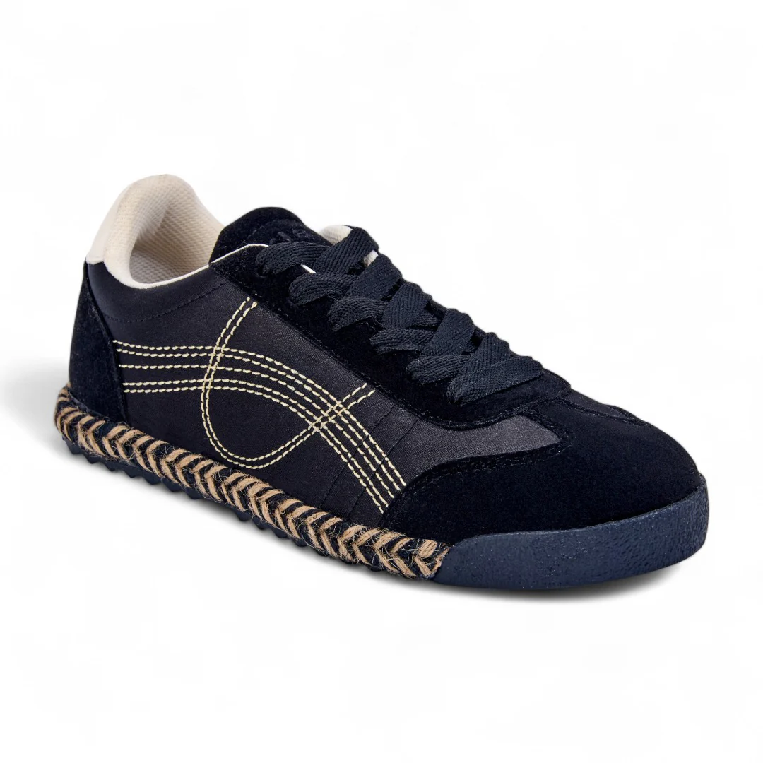 TENIS DE PISO NEGRO DETALLE DECORATIVO 09796