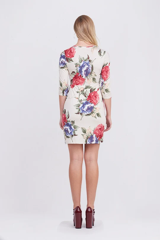 VESTIDO IVORY ENVOLVENTE CON ESTAMPADO FLORAL - Image 4
