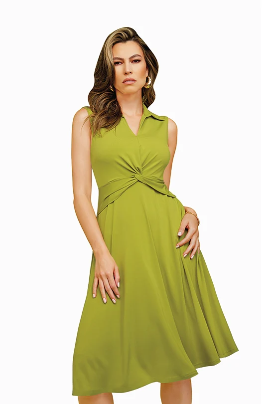VESTIDO VERDE DE CUELLO CON DETALLE EN CINTURA 93029