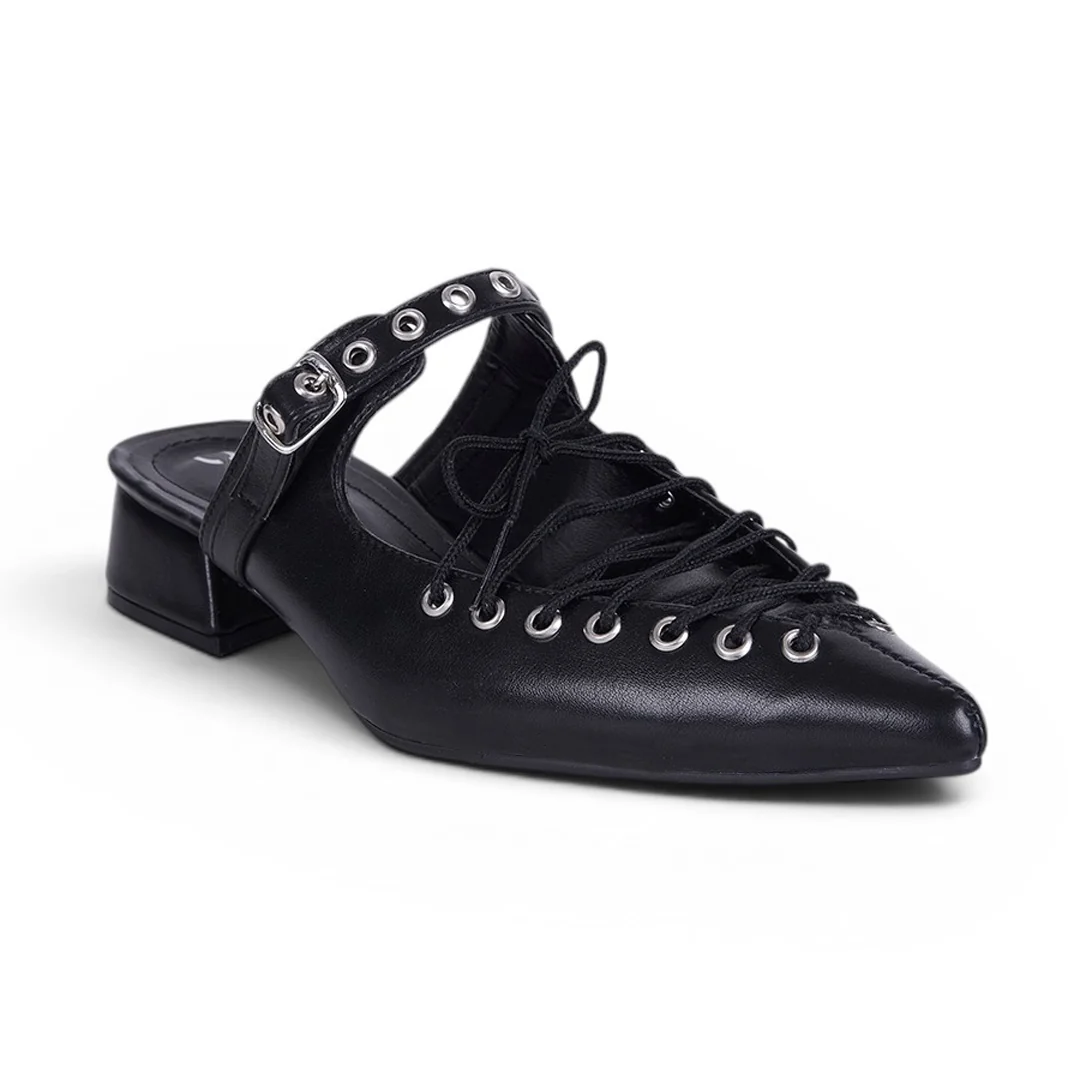 ZAPATILLA TRENDY CON AGUJETAS NEGRO 29150