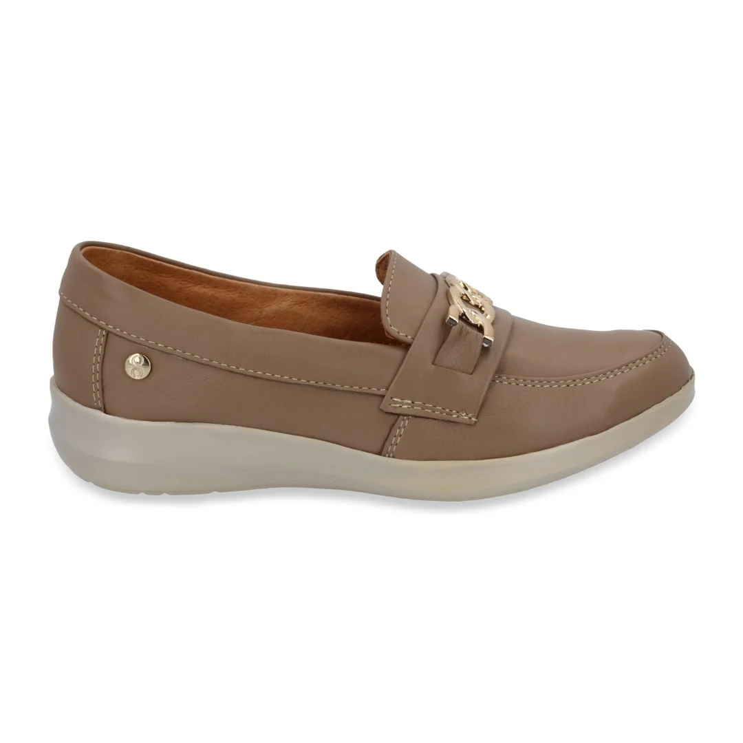 ZAPATO DE PISO BEIGE DE PIEL CON HERRAJE 64467 - Image 2
