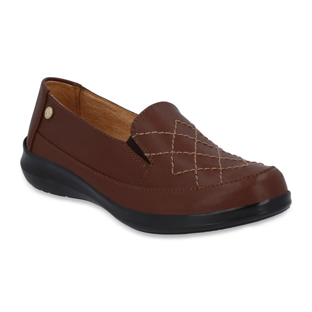 ZAPATO DE PISO CAFÉ CON PESPUNTE 64466
