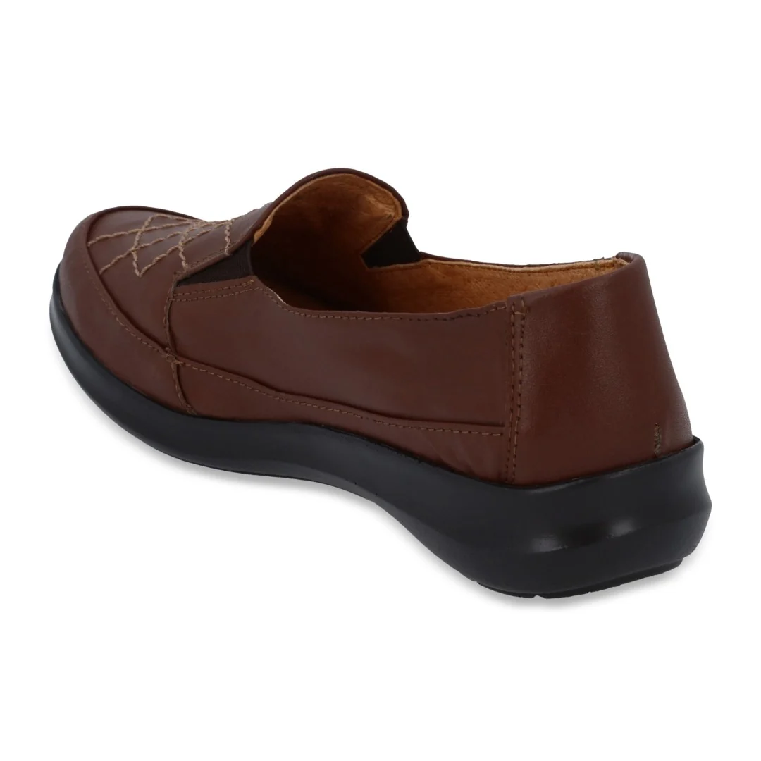 ZAPATO DE PISO CAFÉ CON PESPUNTE 64466 - Image 4