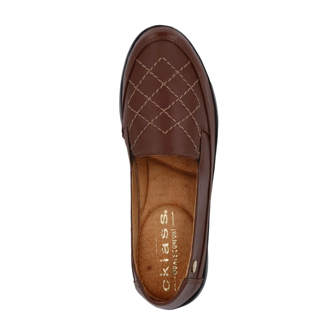 ZAPATO DE PISO CAFÉ CON PESPUNTE 64466 - Image 5