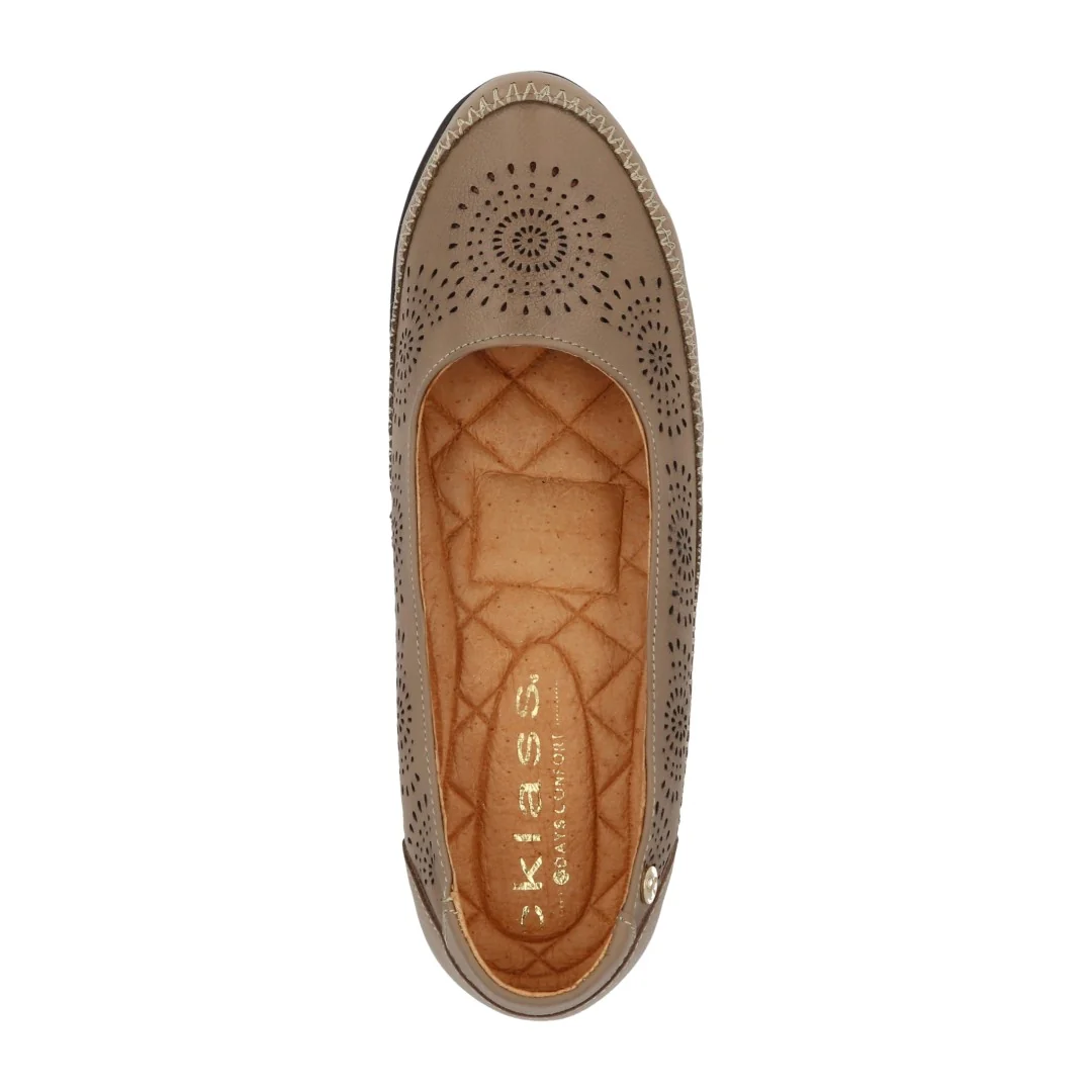 ZAPATO DE PISO MUJER BEIGE CON CORTE LÁSER 64463 - Image 5