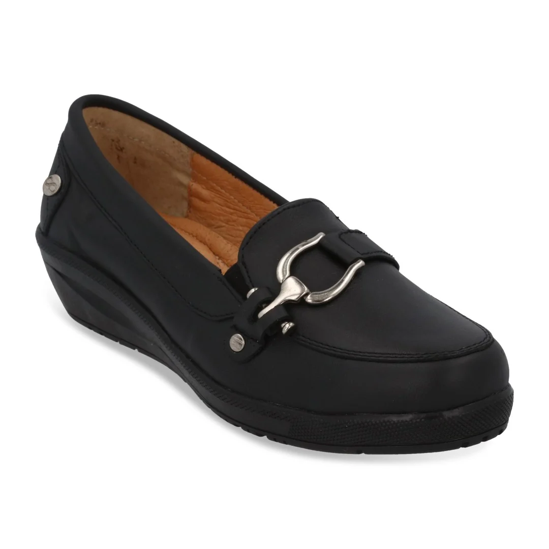 ZAPATO DE PISO MUJER NEGRO CON HERRAJE 24025