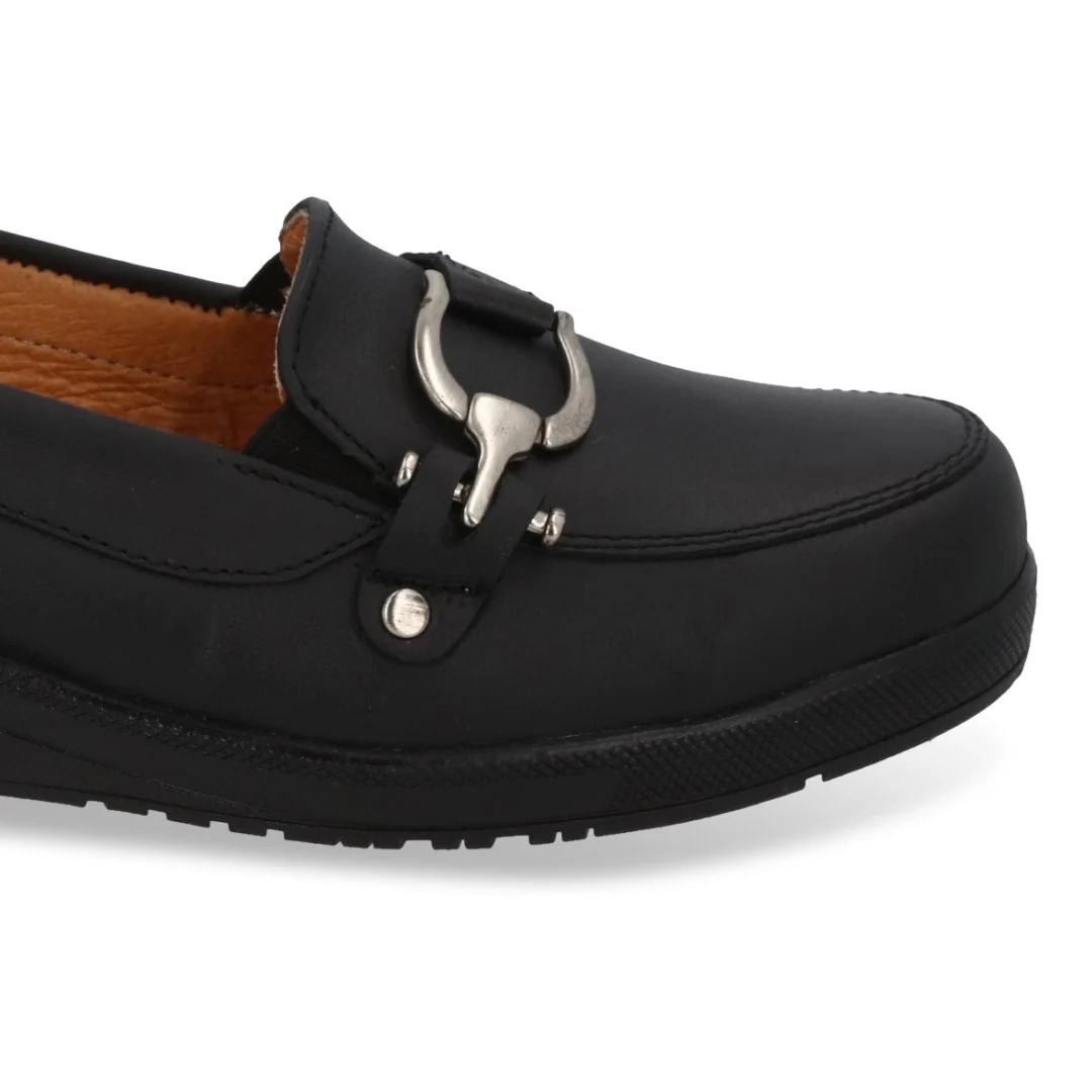 ZAPATO DE PISO MUJER NEGRO CON HERRAJE 24025 - Image 6