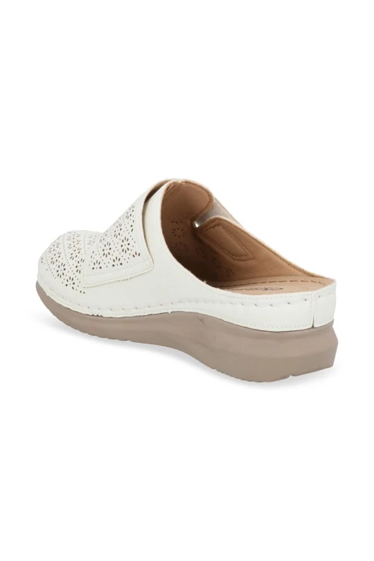 ZAPATO SUECO HUESO CON PERFORADO 72218 - Image 4